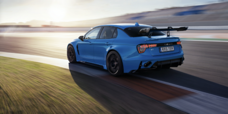 the lynk cyan on track